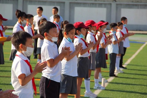 带着星星点点的光，去开启九月的惊喜|北京市力迈中美学校2～4年级学生开学典礼(图15)