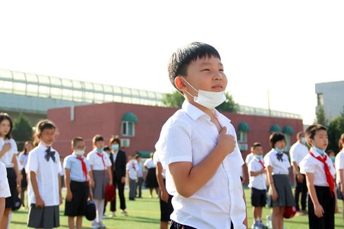 带着星星点点的光，去开启九月的惊喜|北京市力迈中美学校2～4年级学生开学典礼(图7)