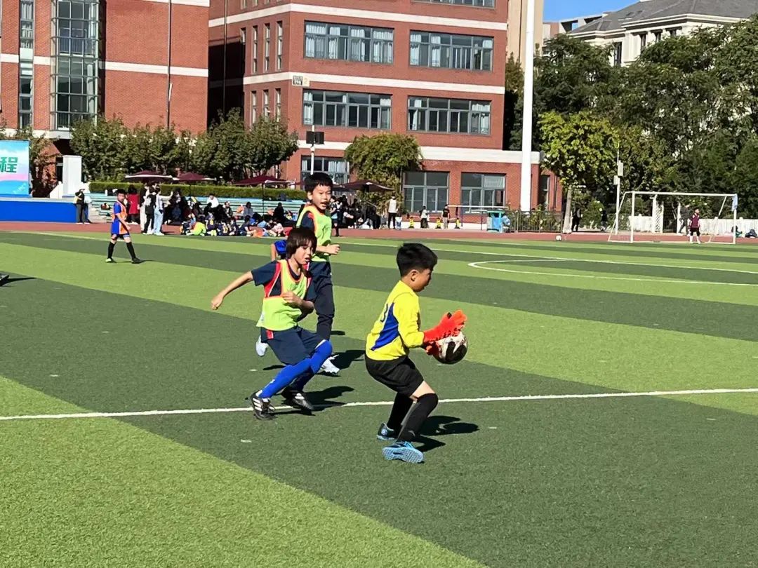 Beijing International School Football Tournament | 五校共享绿茵盛宴！(图2)